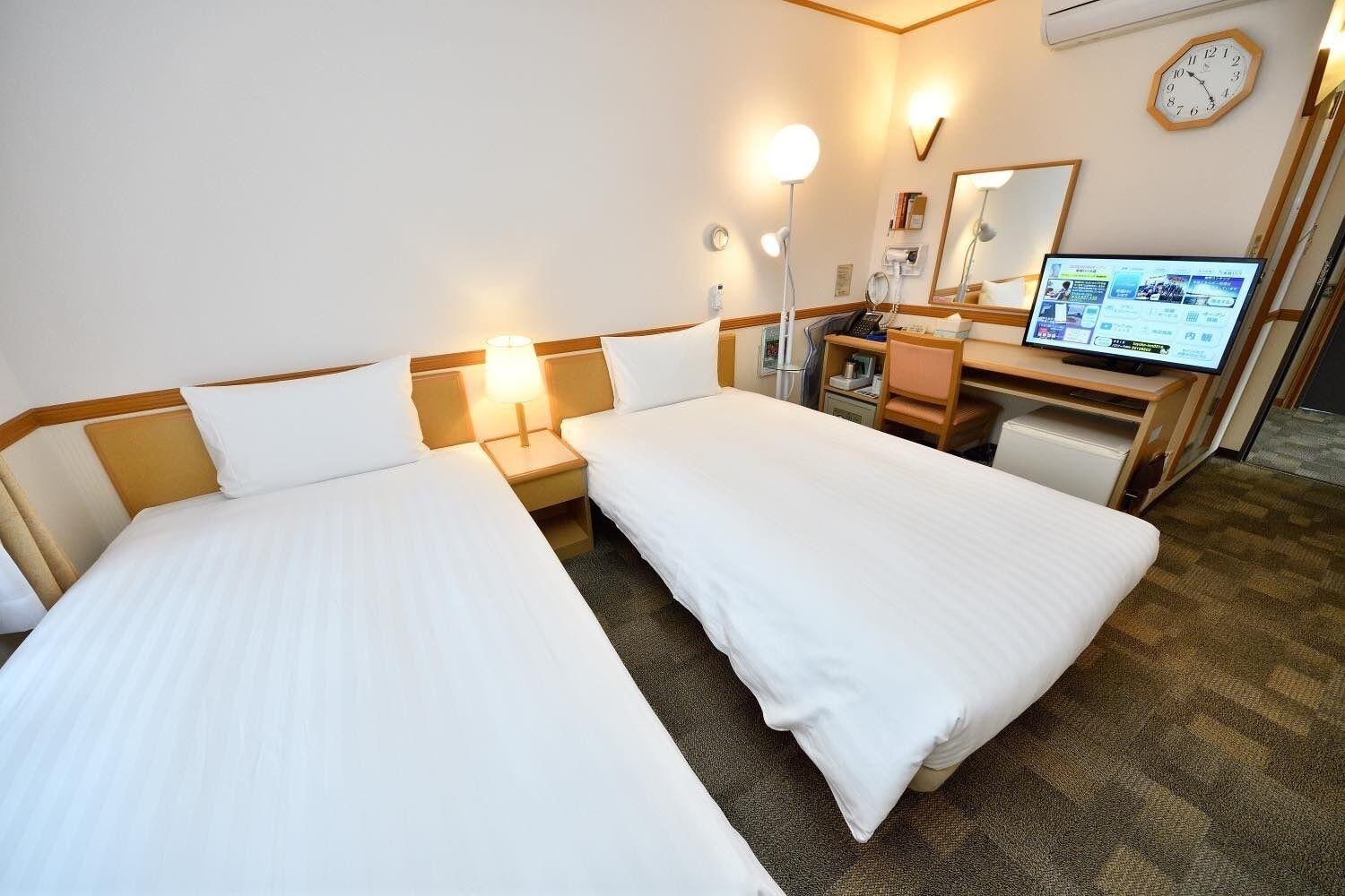 Toyoko Inn Hokkaido Kushiro Juji-Gai Exterior photo