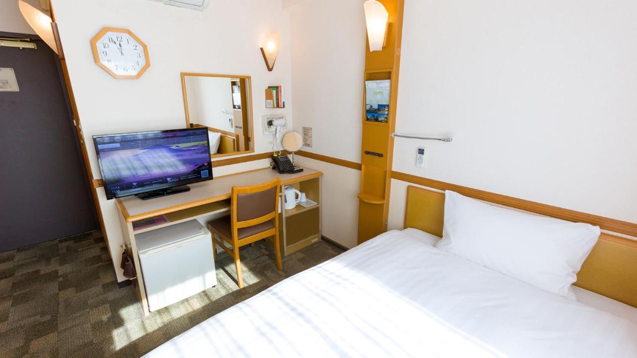 Toyoko Inn Hokkaido Kushiro Juji-Gai Exterior photo